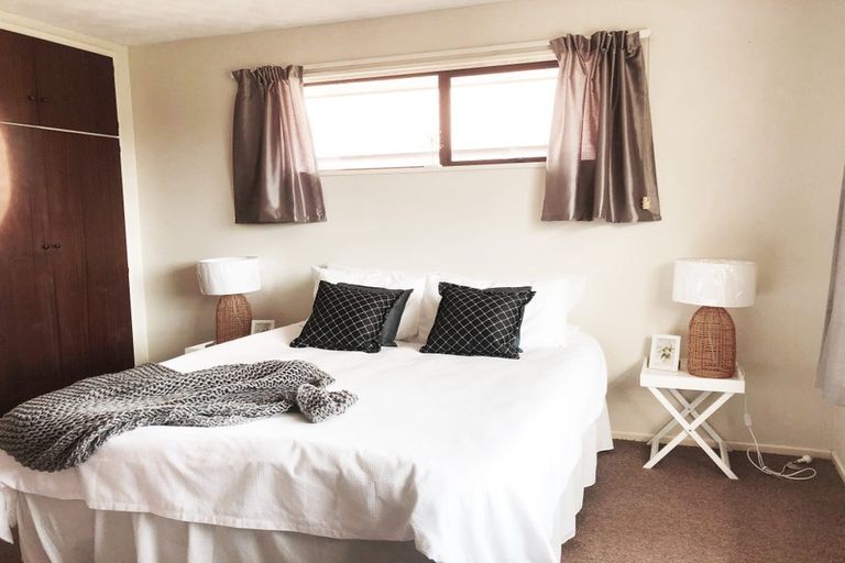 Photo of property in 1a Waddell Lane, Avondale, Christchurch, 8061