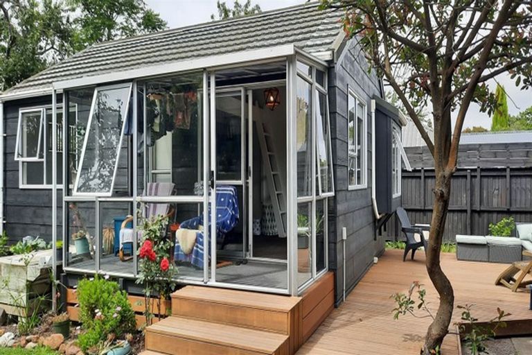 Photo of property in 32a Jennifer Street, Bryndwr, Christchurch, 8053