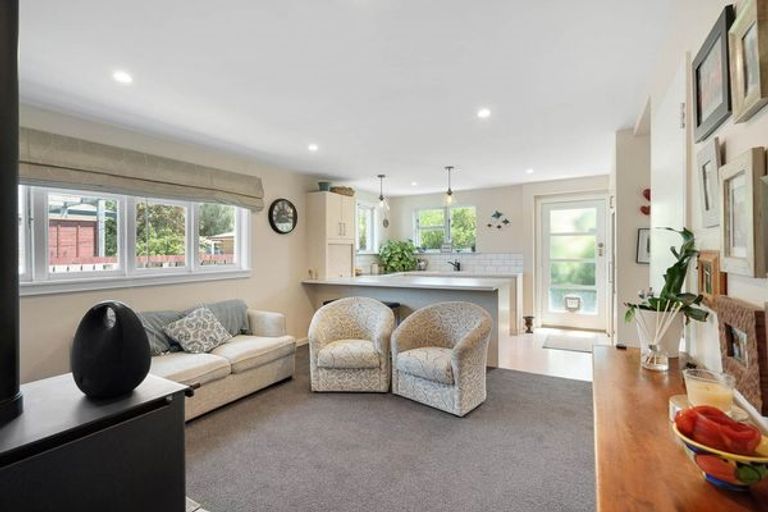 Photo of property in 15 Thornton Street, Mairehau, Christchurch, 8013