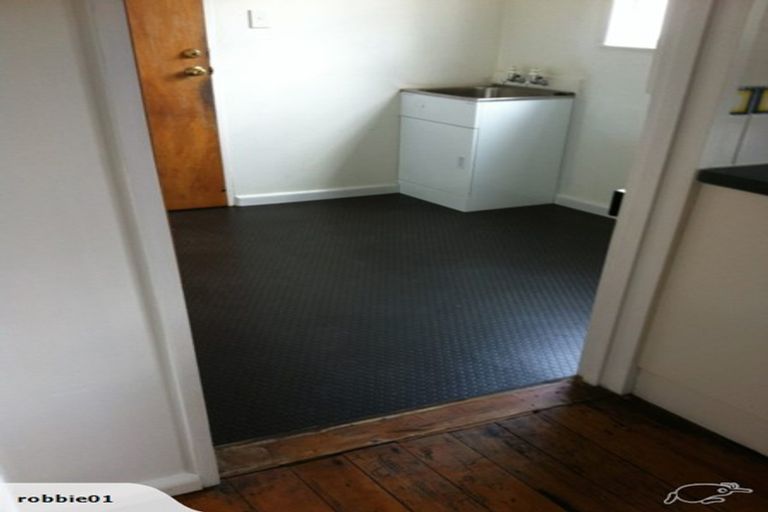 Photo of property in 17 Brockworth Place, Riccarton, Christchurch, 8011