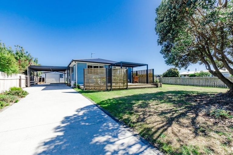 Photo of property in 1 Anikia Court, Paraparaumu, 5032