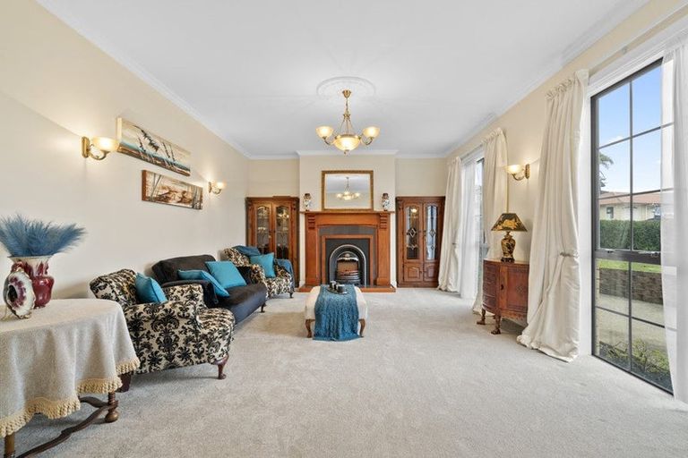 Photo of property in 1 Beverage Place, Rosehill, Papakura, 2113