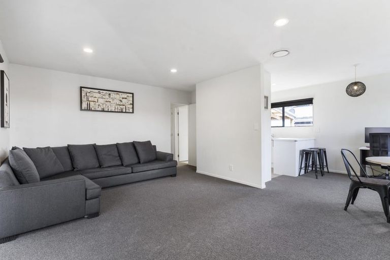 Photo of property in 1/3 Matama Road, Glen Eden, Auckland, 0602