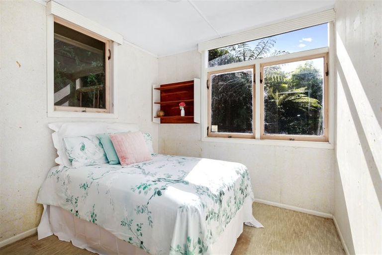 Photo of property in 62 Ironside Road, Johnsonville, Wellington, 6037