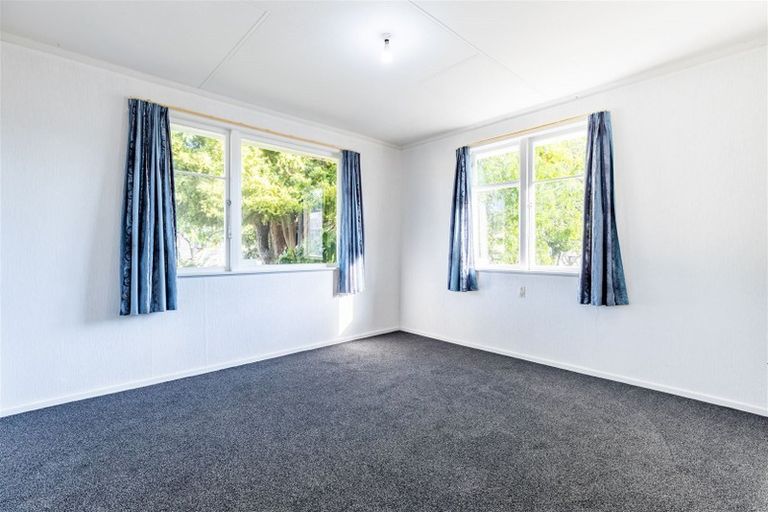 Photo of property in 2 Patea Place, Terrace End, Palmerston North, 4410