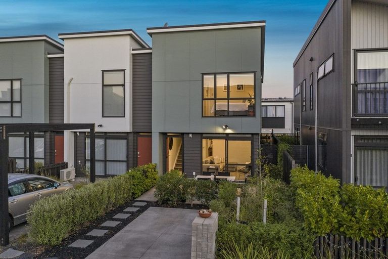 Photo of property in 7 Chaffinch Road, Hobsonville, Auckland, 0616