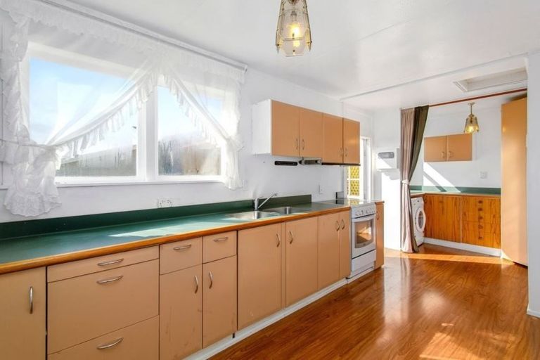 Photo of property in 112 Jamaica Drive, Grenada North, Wellington, 5028