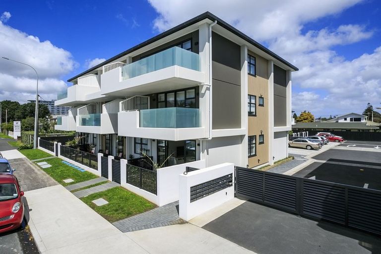 Photo of property in 3/388 Hibiscus Coast Highway, Orewa, 0931
