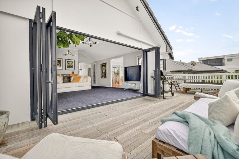 Photo of property in 4 Oceanbeach Road, Mount Maunganui, 3116