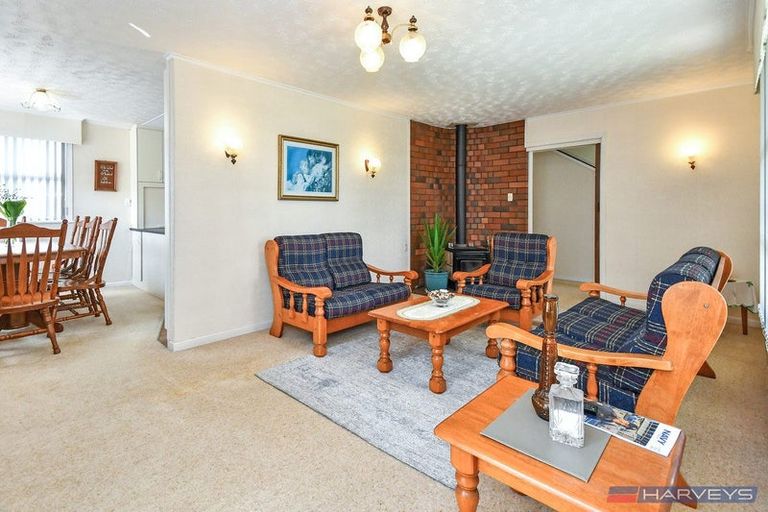 Photo of property in 43 Mckean Avenue, Manurewa, Auckland, 2102