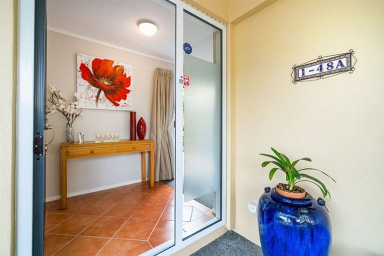 Photo of property in 1/48a Northboro Road, Belmont, Auckland, 0622