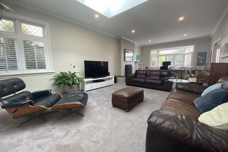Photo of property in 43 Duthie Street, Karori, Wellington, 6012