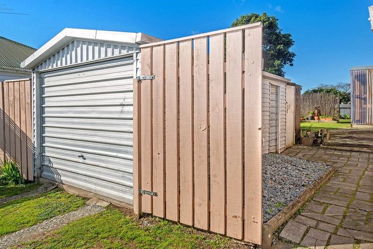 Photo of property in 16 Queens Road, Elgin, Gisborne, 4010