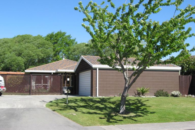 Photo of property in 37 Fairweather Crescent, Kaiapoi, 7630