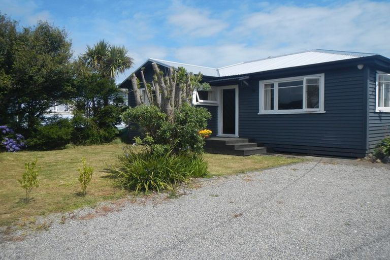 Photo of property in 2 Cape Foulwind Road, Carters Beach, Westport, 7892