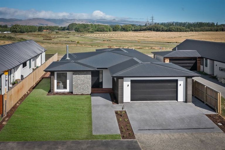 Photo of property in 37 Frank Ernest Crescent, Prebbleton, 7604