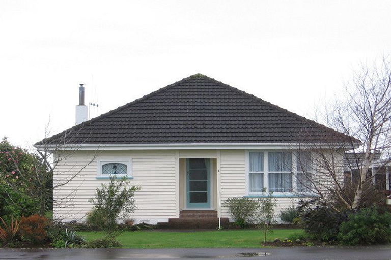 Photo of property in 4 Victoria Street, Levin, 5510