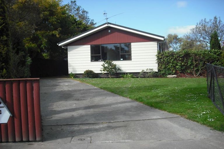 Photo of property in 9 Adams Place, Kelvin Grove, Palmerston North, 4414