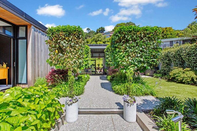 Photo of property in 14 Cheviot Road, Lowry Bay, Lower Hutt, 5013