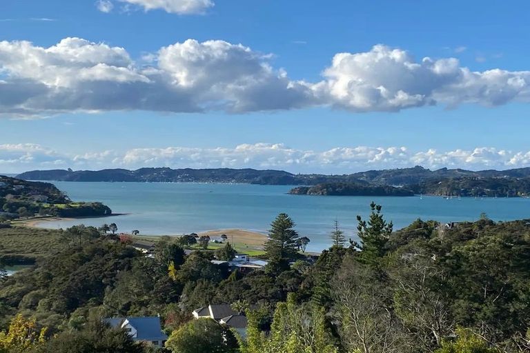 Photo of property in 4a Tui Grove, Elderslea, Upper Hutt, 5018