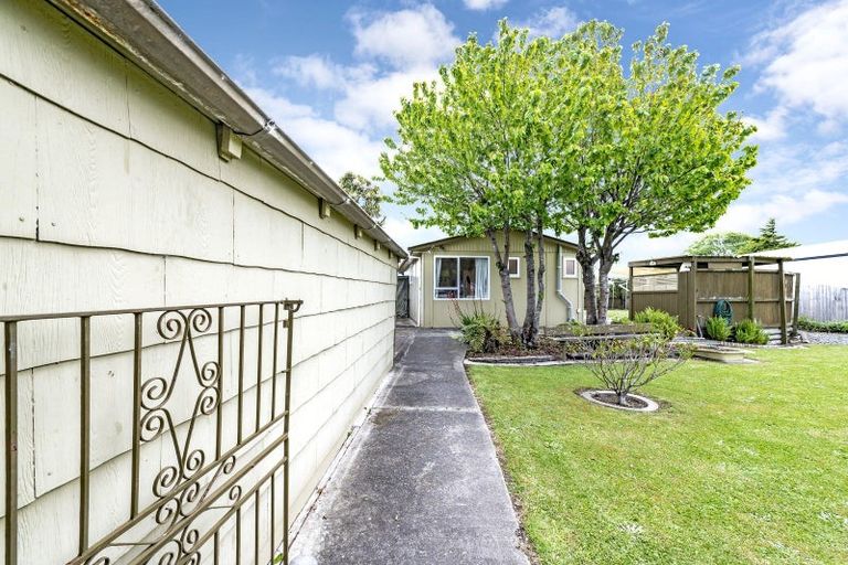 Photo of property in 29 Reserve Road, Waikuku Beach, 7473