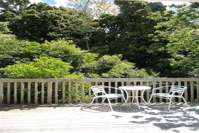 Photo of property in 5 Melba Street, Beach Haven, Auckland, 0626