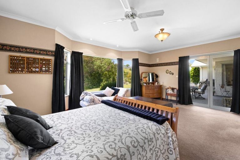 Photo of property in 129 Kent Terrace, Taradale, Napier, 4112