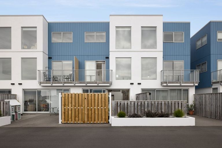 Photo of property in 31 Reynolds Place, Papamoa Beach, Papamoa, 3118