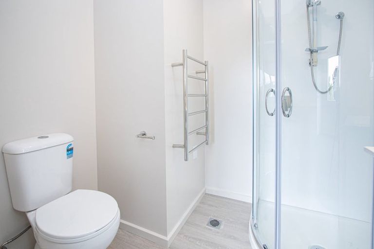 Photo of property in 2/1 Splitt Avenue, Glenview, Hamilton, 3206