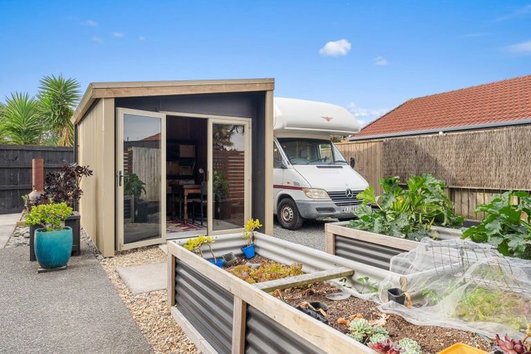 Photo of property in 15 Seychelles Drive, Papamoa Beach, Papamoa, 3118