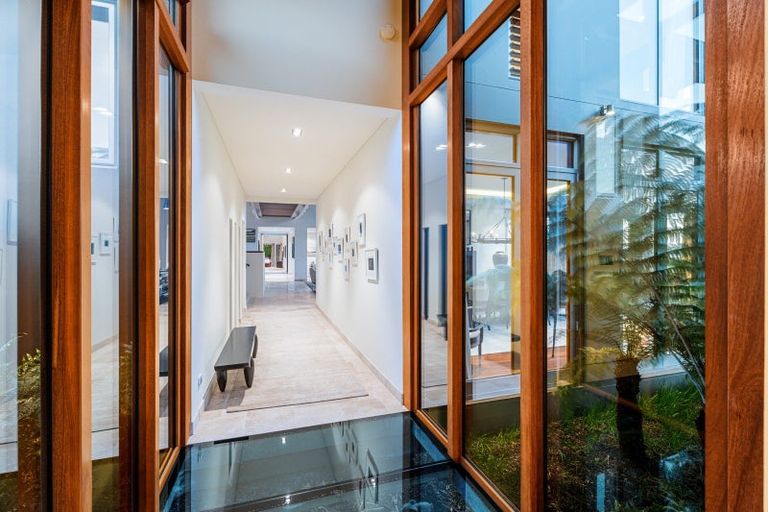 Photo of property in 42 Porterfield Road, Whitford, Howick, 2571