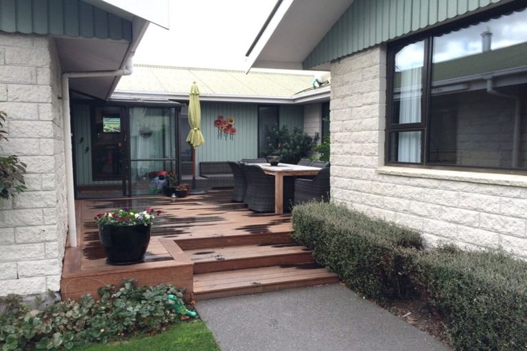 Photo of property in 21 Fernbrook Place, Mairehau, Christchurch, 8013