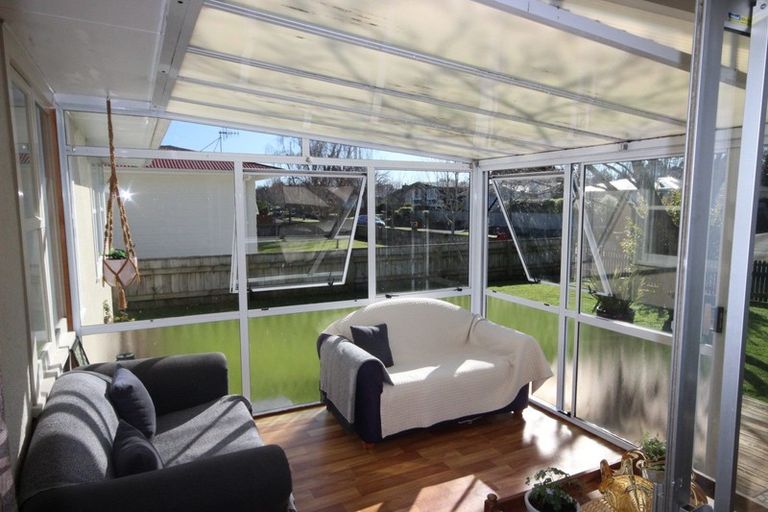 Photo of property in 26 Mokau Place, Terrace End, Palmerston North, 4410