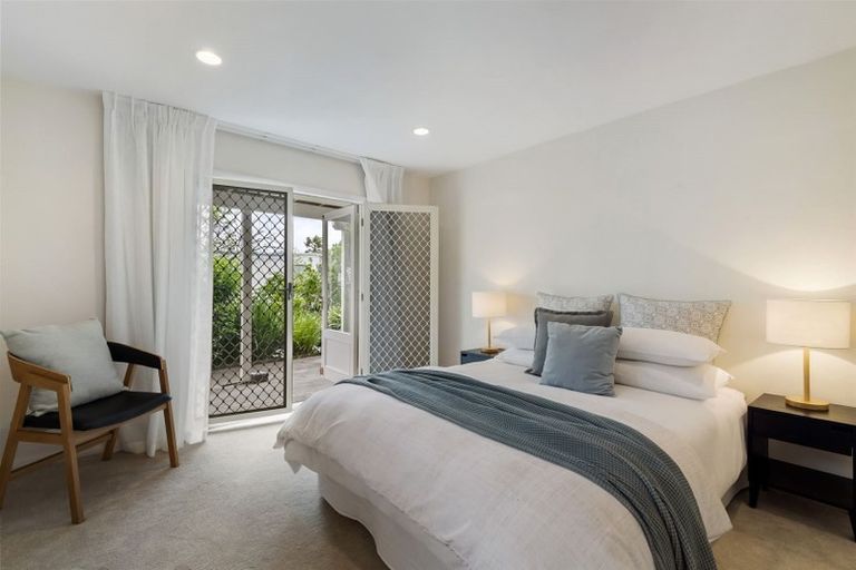 Photo of property in 1/248 Hurstmere Road, Takapuna, Auckland, 0622