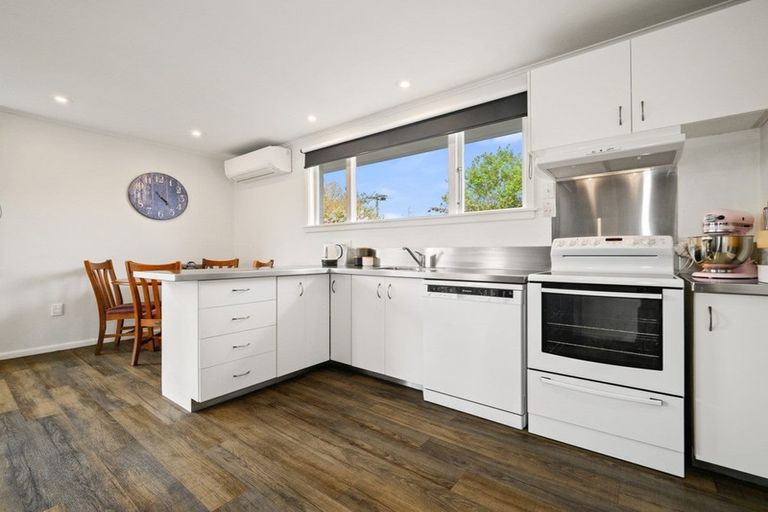 Photo of property in 35 Fairford Street, Bishopdale, Christchurch, 8053