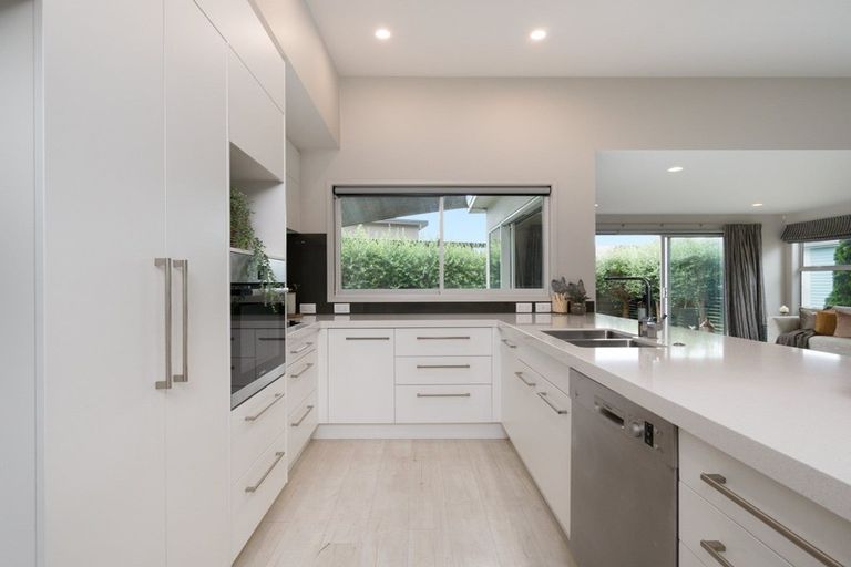 Photo of property in 11 Aubrey Way, Brookfield, Tauranga, 3110