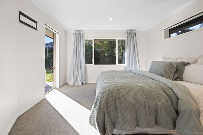 Photo of property in 408a Memorial Avenue, Burnside, Christchurch, 8053