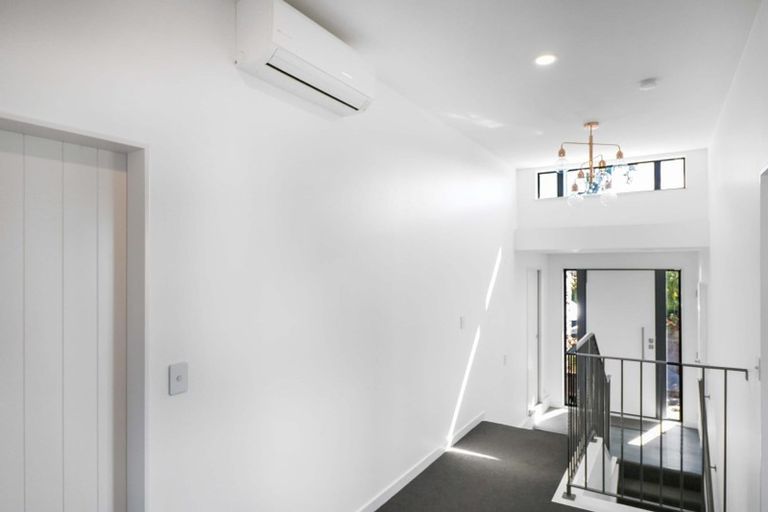 Photo of property in 6 Satchell Way, Kaiwharawhara, Wellington, 6035