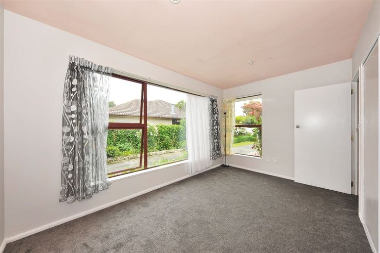 Photo of property in 99 Woodbury Street, Russley, Christchurch, 8042