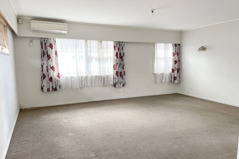 Photo of property in 15 Waimate Street, Otara, Auckland, 2023