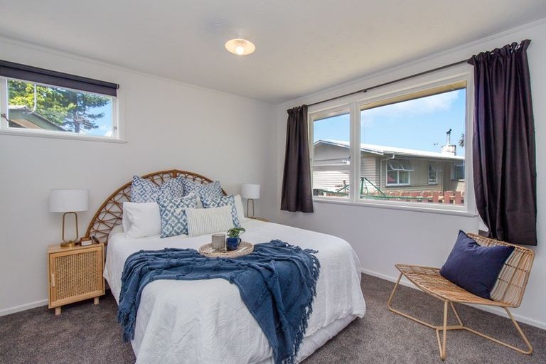 Photo of property in 5 Homedale Street, Pukehangi, Rotorua, 3015