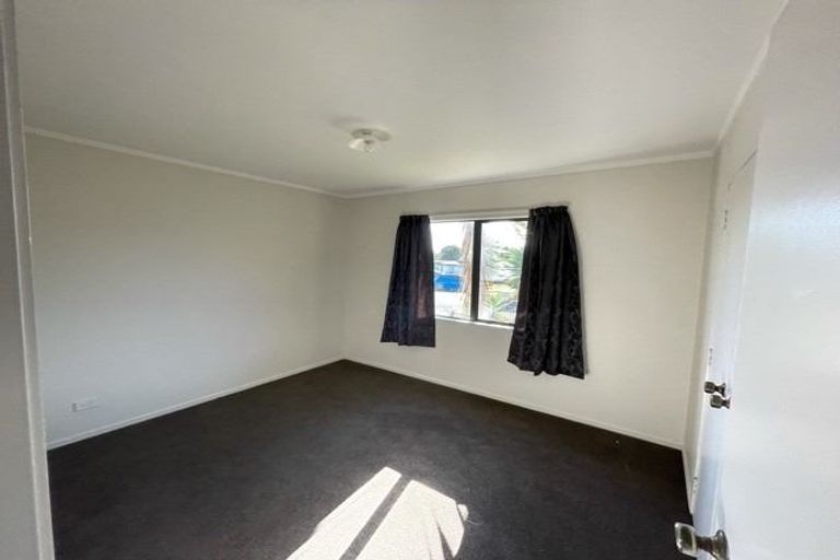 Photo of property in 1/30 Burundi Avenue, Clendon Park, Auckland, 2103
