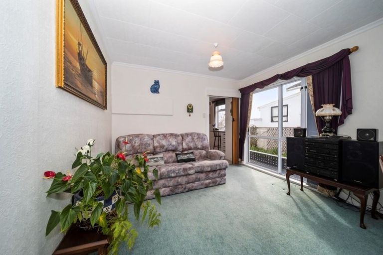 Photo of property in 63 Clemow Road, Fitzroy, New Plymouth, 4312