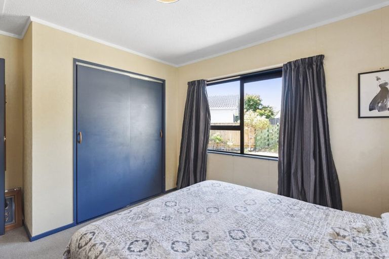 Photo of property in 9b Rodney Grove, Paraparaumu, 5032