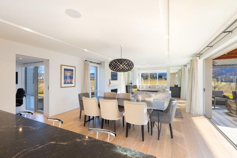 Photo of property in 15 Ayrburn Ridge, Arrowtown, Queenstown, 9371