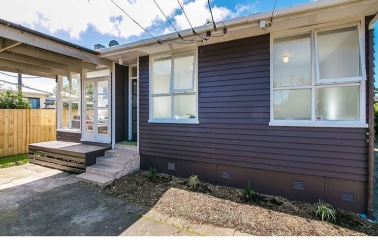 Photo of property in 2/3 Vine Street, Mangere East, Auckland, 2024