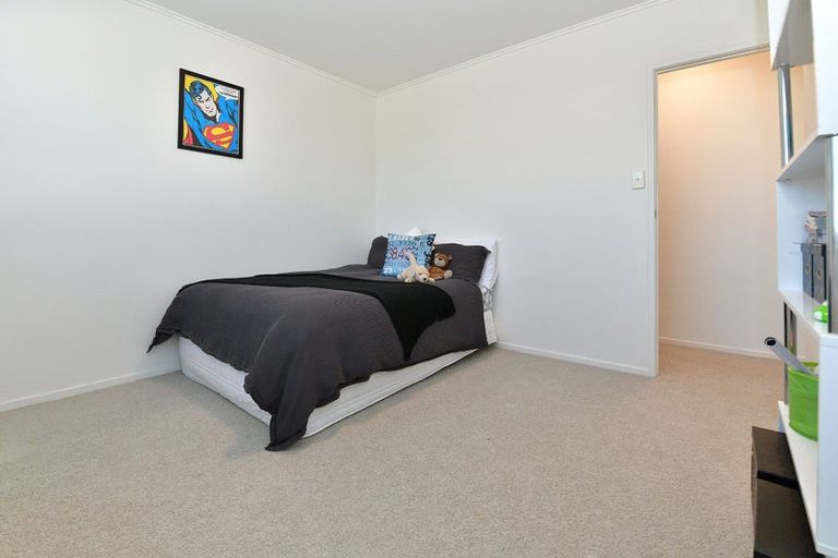 Photo of property in 2/92 Florence Avenue, Orewa, 0931