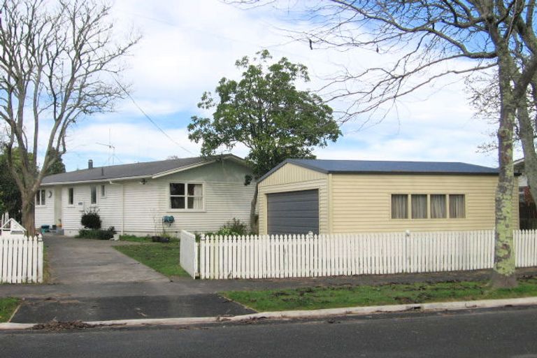 Photo of property in 3 Larnach Street, St Andrews, Hamilton, 3200