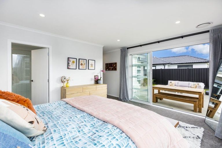 Photo of property in 99 Mawai Hakona Drive, Wallaceville, Upper Hutt, 5018