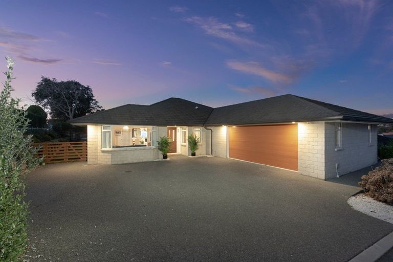 Photo of property in 1 Avocado Lane, Bethlehem, Tauranga, 3110